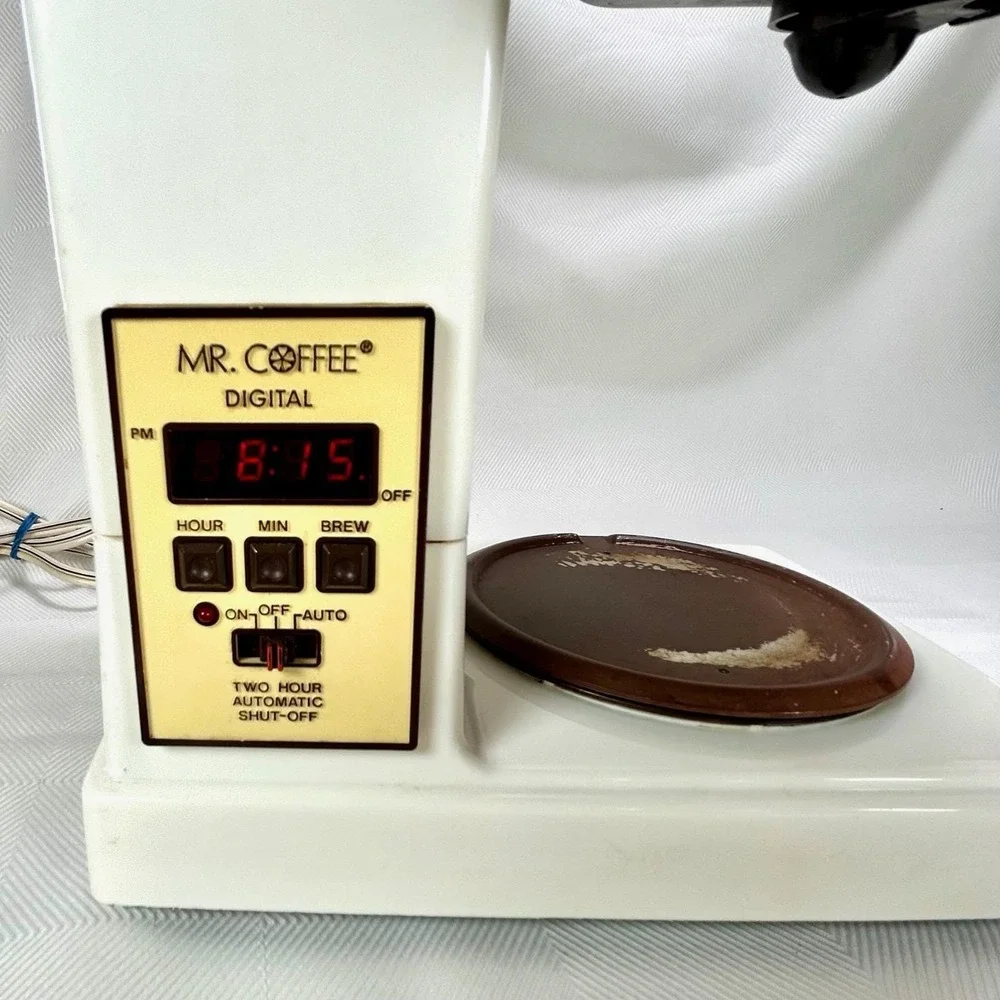 Vintage Mr Coffee 12 Cup Coffee Maker SRX-20 Red LED Digital Display 1990s